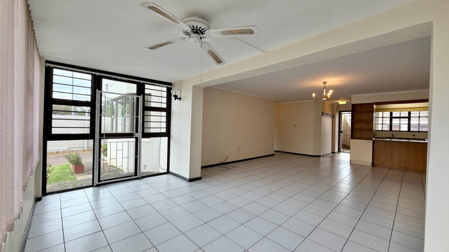 3 Bedroom Property for Sale in Bizweni Western Cape